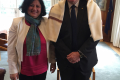 1_Dr-Kiran-with-Sir-Peter-Cosgrove-Governor-General-of-Australia-at-the-Government-House