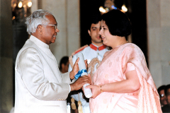 1_Receiving-the-Padma-Shri