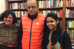 Dr-Kiran-and-Asha-Student-Ambassador-Usha-meets-with-the-Honble-Finance-Minister-of-India-Mr-Arun-Jaitley-1