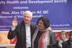 Hon-Alex-Chernov-Governor-of-Victoria-Australia-with-Dr-Kiran-during-his-visit-to-Kanak-Durga-slum-colony-1
