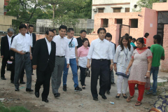 Members-of-House-of-Representatives-Japan-visits-Kanak-durga-slum