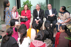 Prof.-Susan-Elliot-Prof.-Sue-Cunnigham-Melbourne-University-at-Kalkaji-slum