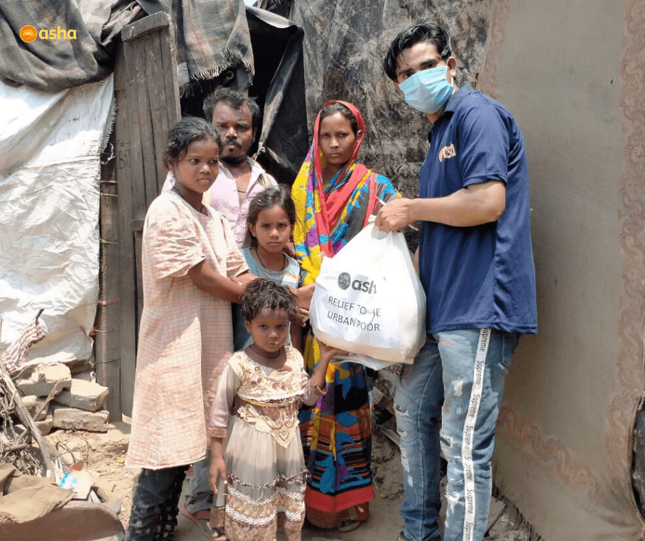 Asha COVID-19 Emergency Response: Asha provides relief to slum dwellers living by the riverbed