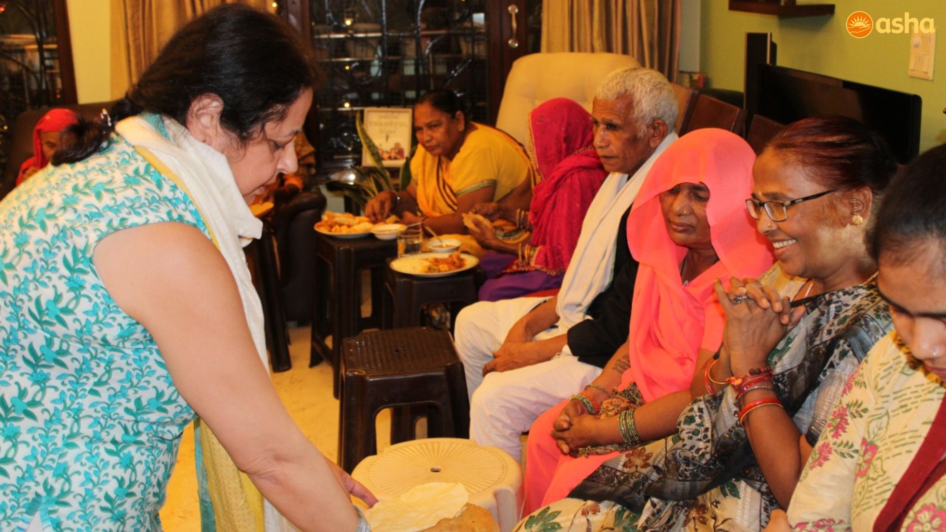 Dr Kiran Practising Servanthood in Leadership with the Elderlies from Asha’s Dr Ambedkar Basti slum community at her Residence